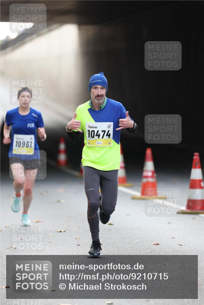 05.10.2025 - 20. swb-Marathon Bremen Michael Strokosch http://msf.ph/oto/9210715 05.10.2025 10:38:41 Laufen 10474, 18961 meine-sportfotos.de
