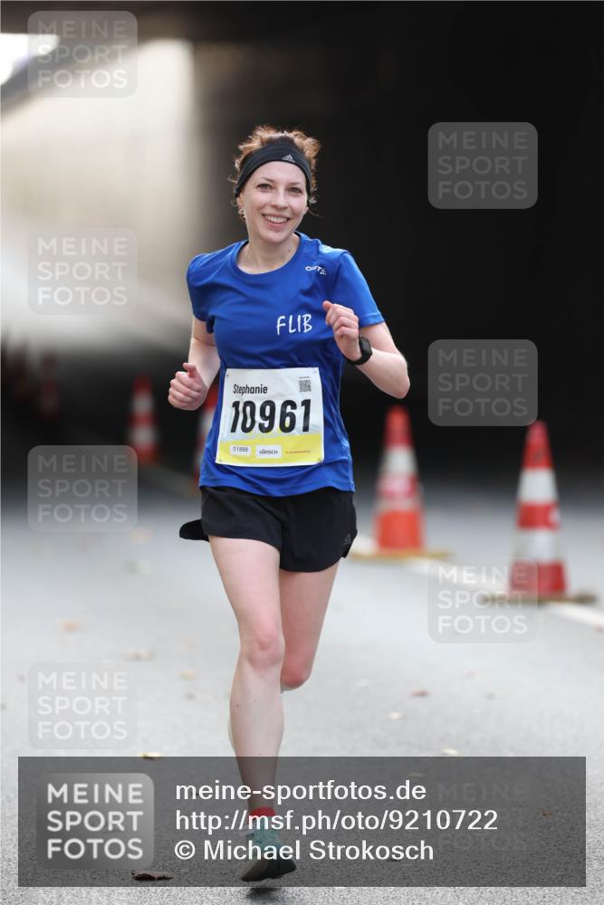05.10.2025 - 20. swb-Marathon Bremen Michael Strokosch http://msf.ph/oto/9210722 05.10.2025 10:38:44 Laufen 18961, 01888 meine-sportfotos.de