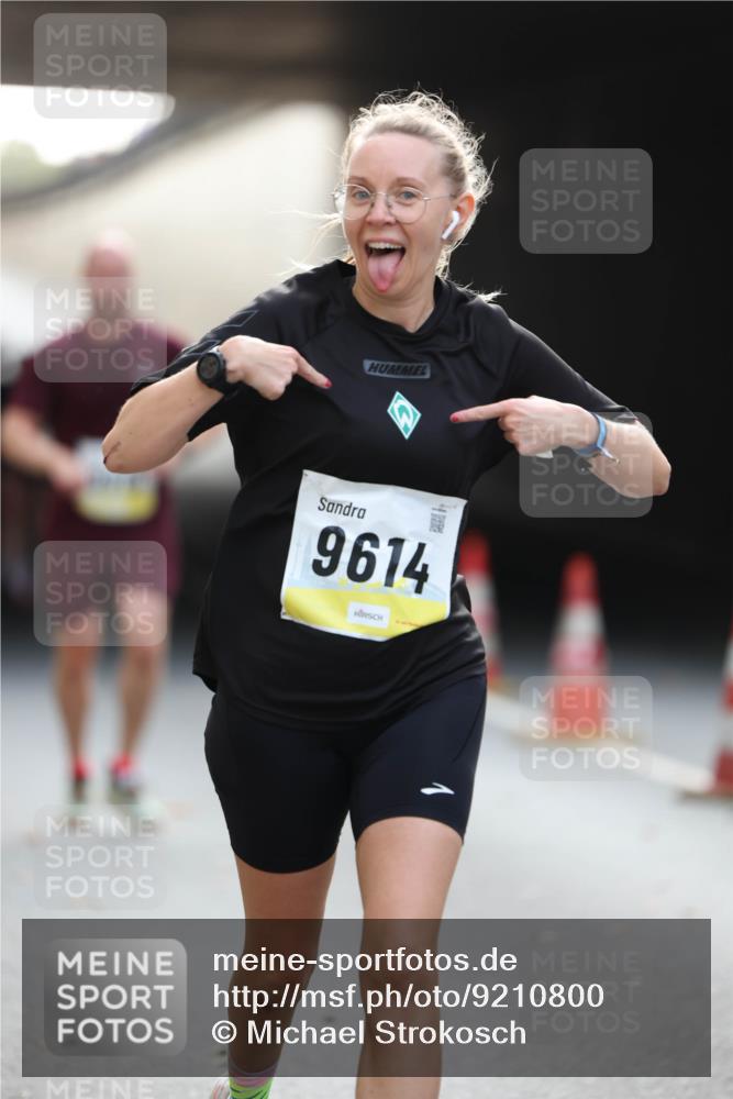 05.10.2025 - 20. swb-Marathon Bremen Michael Strokosch http://msf.ph/oto/9210800 05.10.2025 10:39:29 Laufen 9614 meine-sportfotos.de