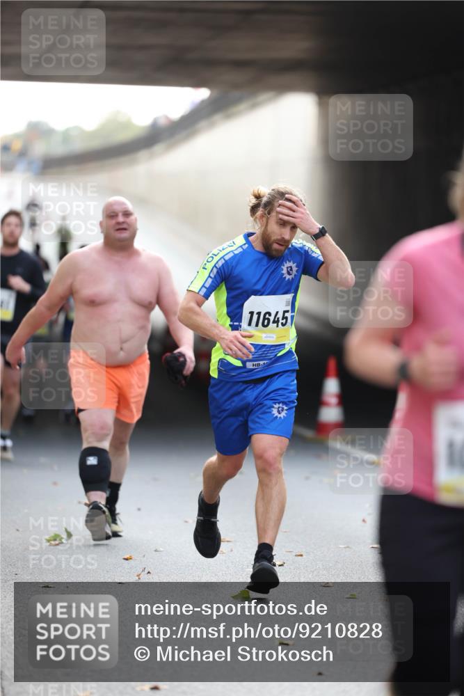 05.10.2025 - 20. swb-Marathon Bremen Michael Strokosch http://msf.ph/oto/9210828 05.10.2025 10:39:42 Laufen 11645, 1 meine-sportfotos.de