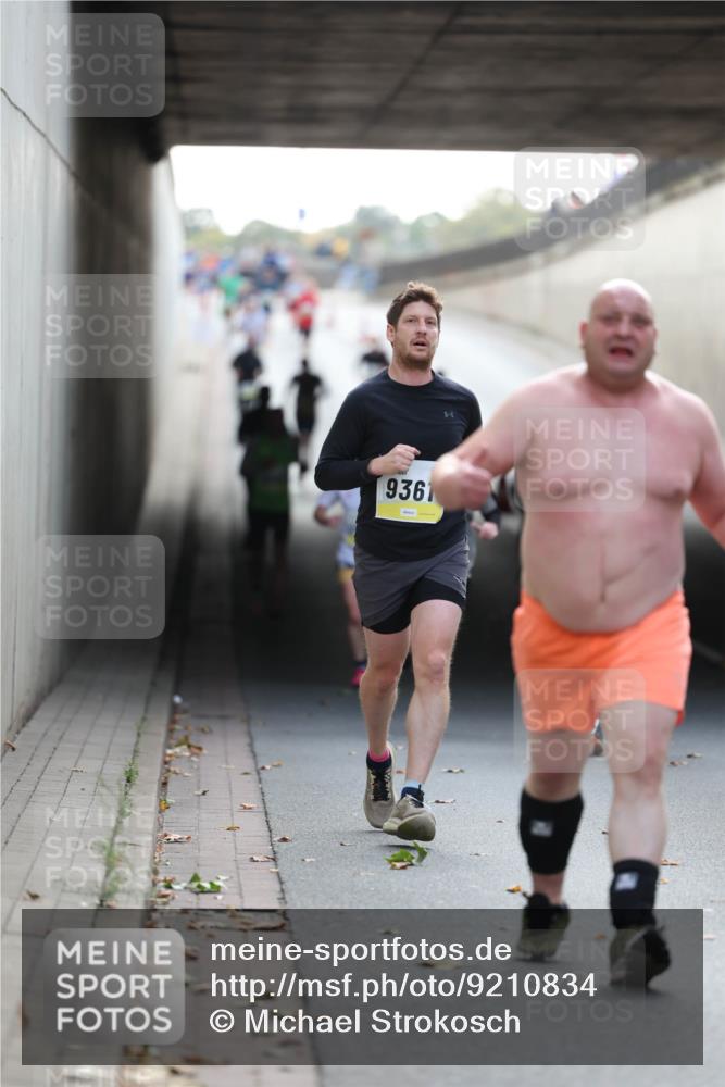 05.10.2025 - 20. swb-Marathon Bremen Michael Strokosch http://msf.ph/oto/9210834 05.10.2025 10:39:44 Laufen 40, 9361 meine-sportfotos.de