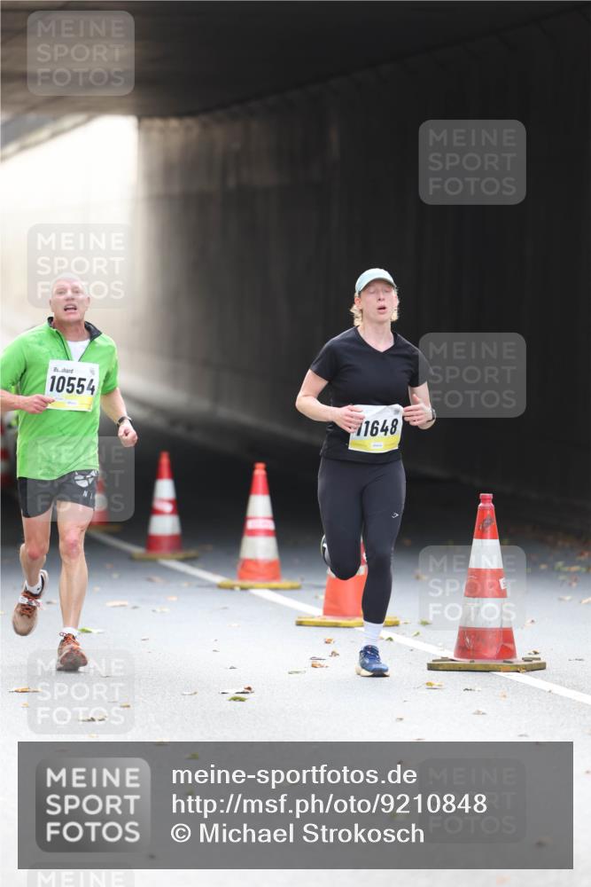 05.10.2025 - 20. swb-Marathon Bremen Michael Strokosch http://msf.ph/oto/9210848 05.10.2025 10:39:53 Laufen 10554, 1648 meine-sportfotos.de