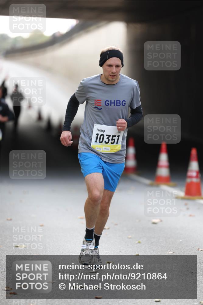 05.10.2025 - 20. swb-Marathon Bremen Michael Strokosch http://msf.ph/oto/9210864 05.10.2025 10:40:02 Laufen 10351, 02379 meine-sportfotos.de
