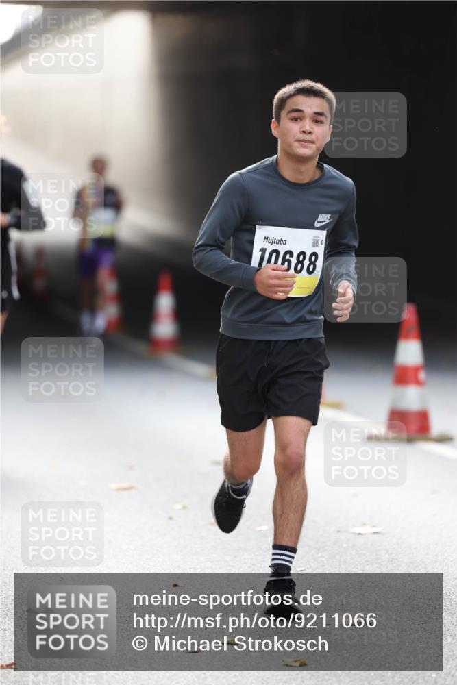 05.10.2025 - 20. swb-Marathon Bremen Michael Strokosch http://msf.ph/oto/9211066 05.10.2025 10:41:38 Laufen 10688 meine-sportfotos.de