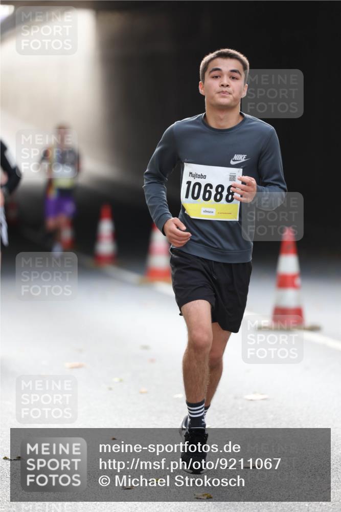 05.10.2025 - 20. swb-Marathon Bremen Michael Strokosch http://msf.ph/oto/9211067 05.10.2025 10:41:38 Laufen 10688 meine-sportfotos.de