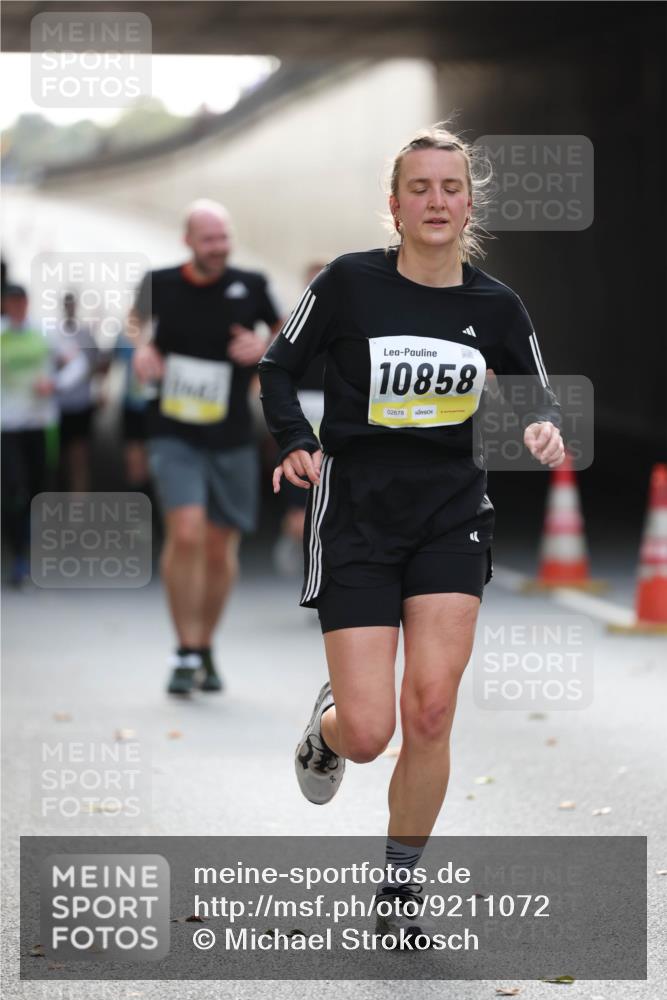 05.10.2025 - 20. swb-Marathon Bremen Michael Strokosch http://msf.ph/oto/9211072 05.10.2025 10:41:40 Laufen 10858, 02678 meine-sportfotos.de