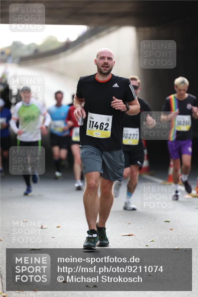 05.10.2025 - 20. swb-Marathon Bremen Michael Strokosch http://msf.ph/oto/9211074 05.10.2025 10:41:42 Laufen 11462, 10277, 10314 meine-sportfotos.de