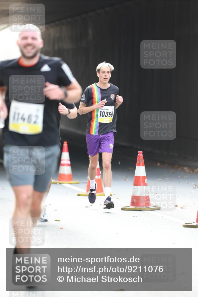05.10.2025 - 20. swb-Marathon Bremen Michael Strokosch http://msf.ph/oto/9211076 05.10.2025 10:41:42 Laufen 11462, 10350 meine-sportfotos.de