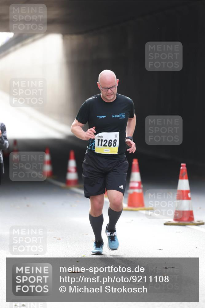 05.10.2025 - 20. swb-Marathon Bremen Michael Strokosch http://msf.ph/oto/9211108 05.10.2025 10:41:59 Laufen 11268 meine-sportfotos.de