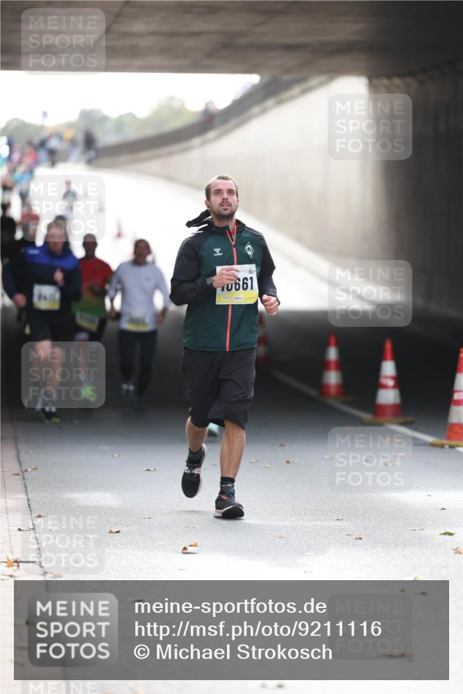 05.10.2025 - 20. swb-Marathon Bremen Michael Strokosch http://msf.ph/oto/9211116 05.10.2025 10:42:03 Laufen 70661 meine-sportfotos.de