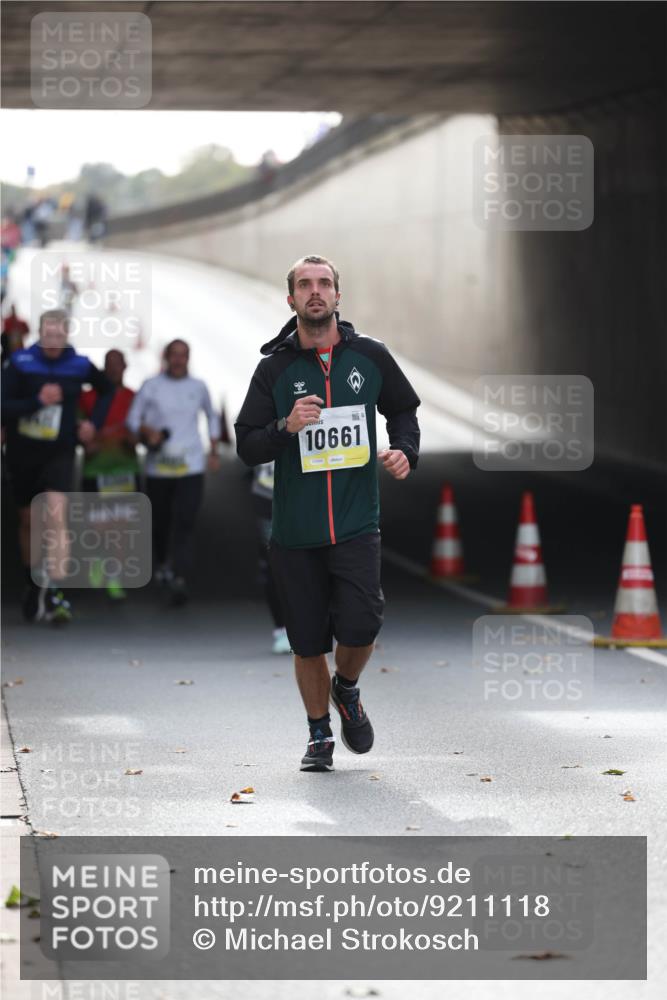 05.10.2025 - 20. swb-Marathon Bremen Michael Strokosch http://msf.ph/oto/9211118 05.10.2025 10:42:03 Laufen 10661 meine-sportfotos.de