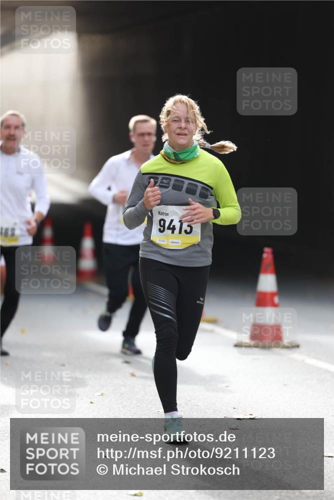 05.10.2025 - 20. swb-Marathon Bremen Michael Strokosch http://msf.ph/oto/9211123 05.10.2025 10:42:08 Laufen 185, 9415, 02020 meine-sportfotos.de