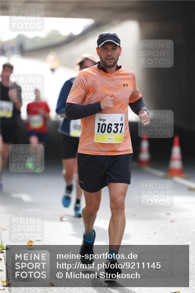 05.10.2025 - 20. swb-Marathon Bremen Michael Strokosch http://msf.ph/oto/9211145 05.10.2025 10:42:18 Laufen 10637 meine-sportfotos.de