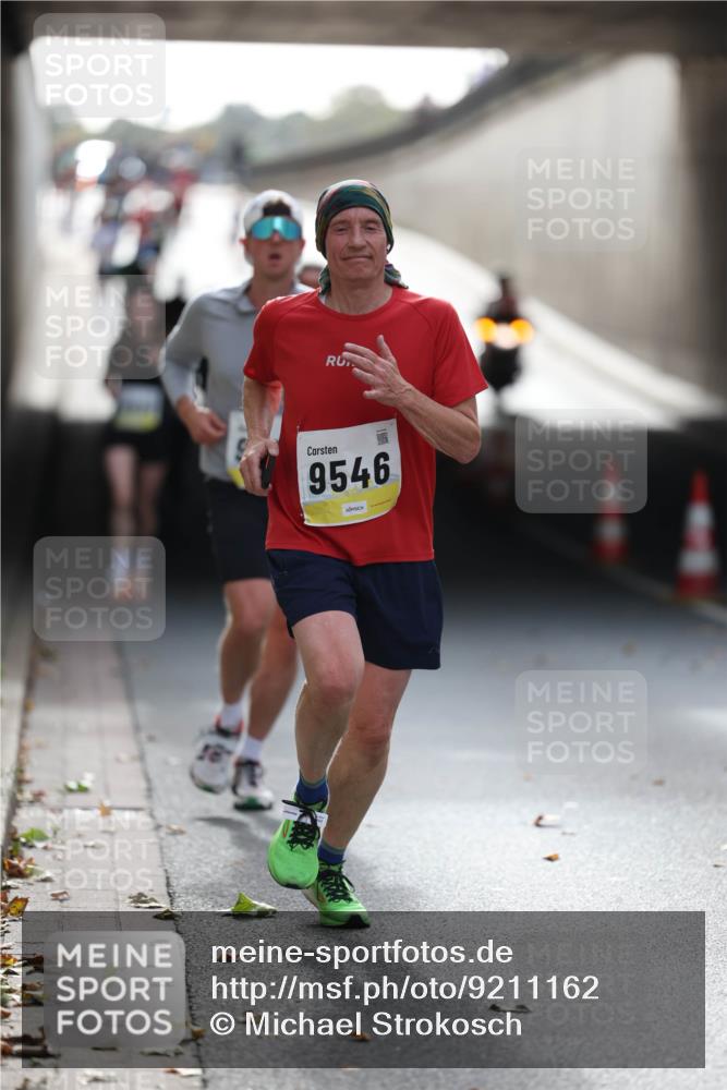 05.10.2025 - 20. swb-Marathon Bremen Michael Strokosch http://msf.ph/oto/9211162 05.10.2025 10:42:24 Laufen 9546 meine-sportfotos.de