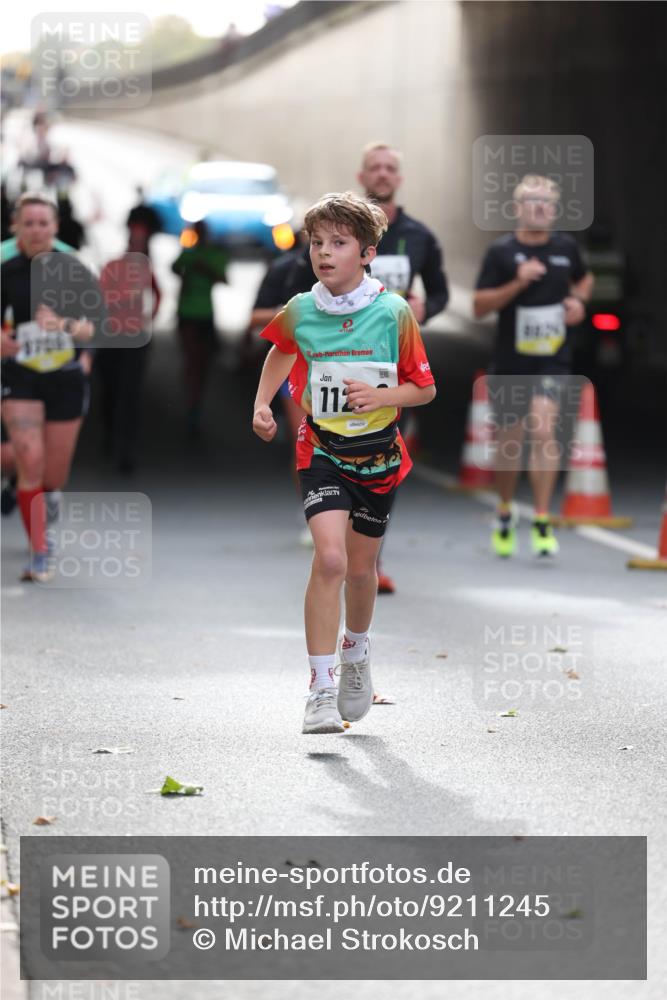 05.10.2025 - 20. swb-Marathon Bremen Michael Strokosch http://msf.ph/oto/9211245 05.10.2025 10:43:05 Laufen 1706, 112 meine-sportfotos.de