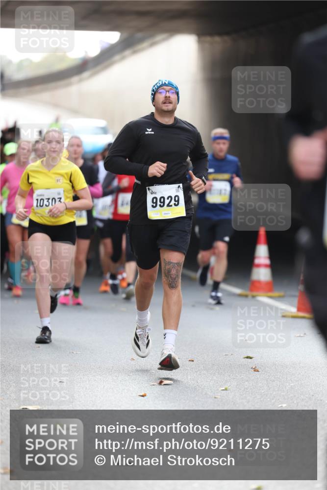05.10.2025 - 20. swb-Marathon Bremen Michael Strokosch http://msf.ph/oto/9211275 05.10.2025 10:43:17 Laufen 10303, 9929 meine-sportfotos.de