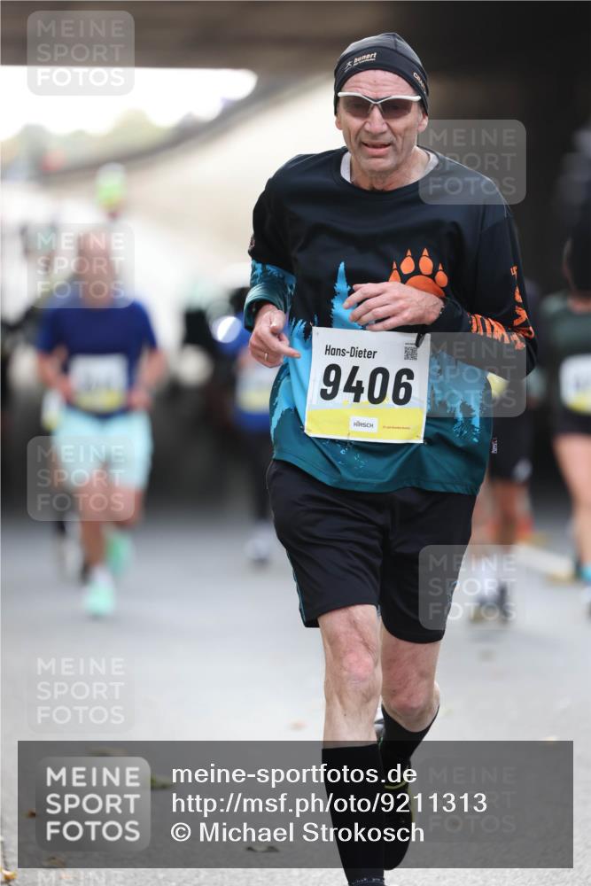 05.10.2025 - 20. swb-Marathon Bremen Michael Strokosch http://msf.ph/oto/9211313 05.10.2025 10:43:33 Laufen 9406, 21 meine-sportfotos.de