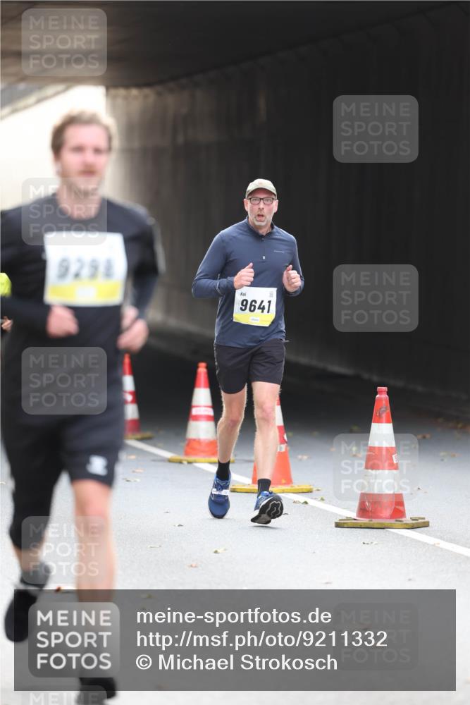 05.10.2025 - 20. swb-Marathon Bremen Michael Strokosch http://msf.ph/oto/9211332 05.10.2025 10:43:42 Laufen 9298, 9641 meine-sportfotos.de