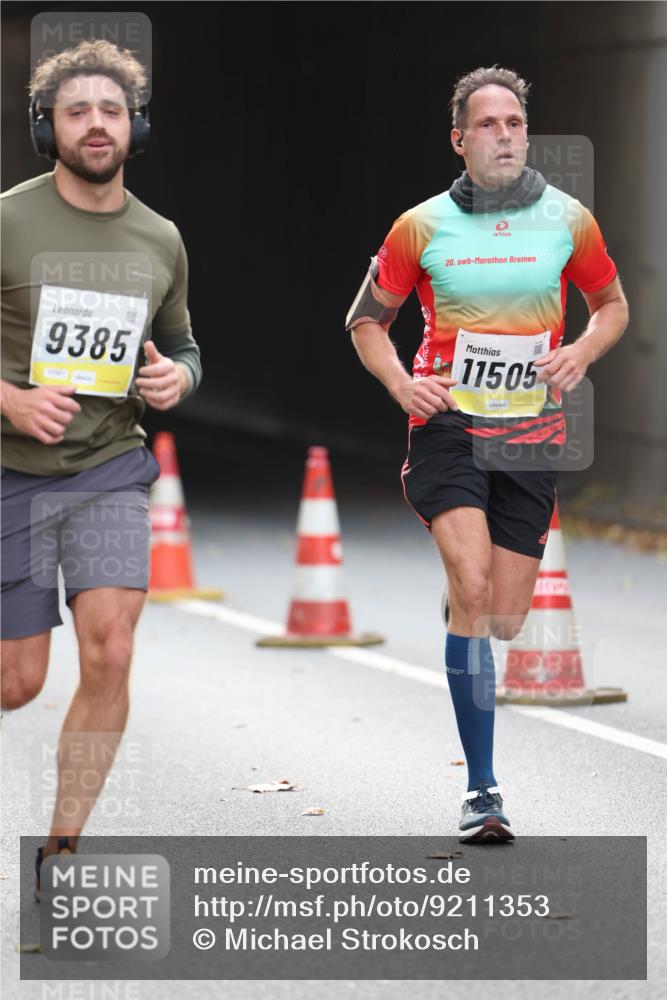 05.10.2025 - 20. swb-Marathon Bremen Michael Strokosch http://msf.ph/oto/9211353 05.10.2025 10:43:53 Laufen 9385, 20, 25, 11505 meine-sportfotos.de