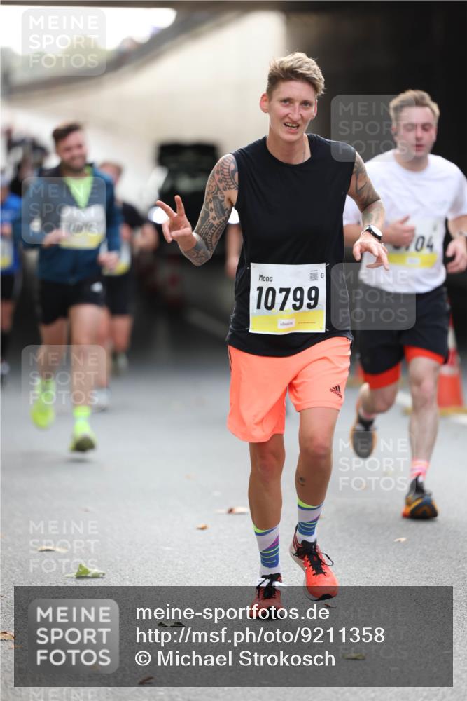 05.10.2025 - 20. swb-Marathon Bremen Michael Strokosch http://msf.ph/oto/9211358 05.10.2025 10:43:56 Laufen 10799, 04 meine-sportfotos.de