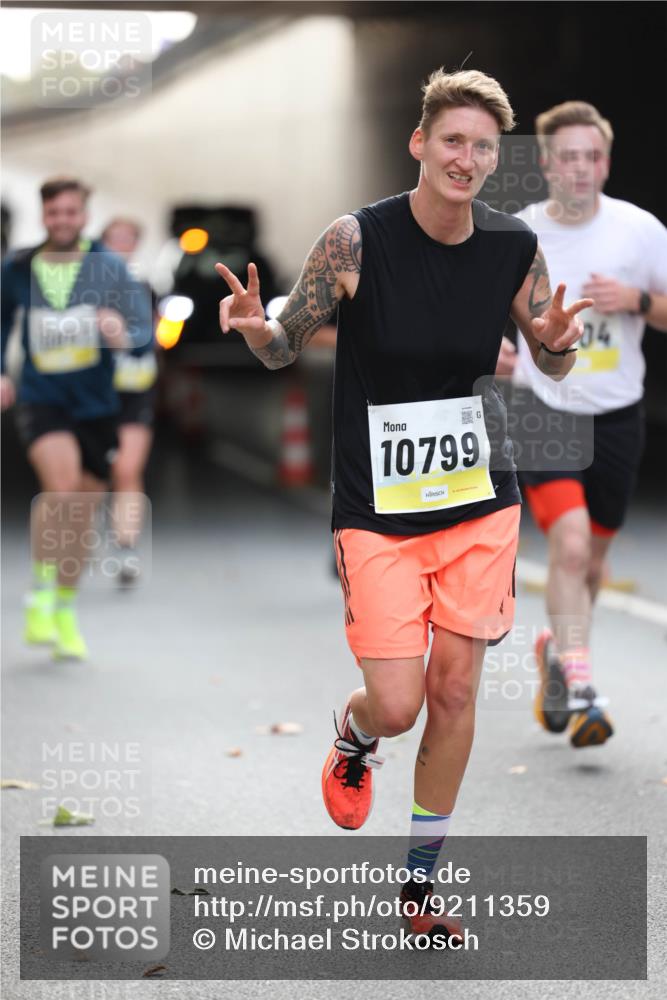 05.10.2025 - 20. swb-Marathon Bremen Michael Strokosch http://msf.ph/oto/9211359 05.10.2025 10:43:56 Laufen 10799, 04 meine-sportfotos.de