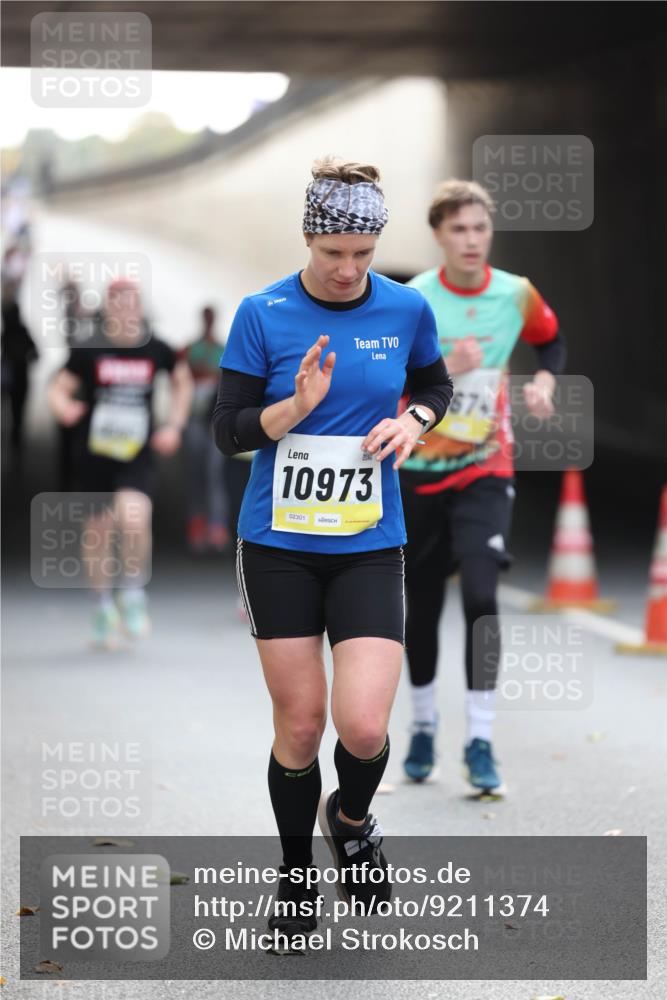 05.10.2025 - 20. swb-Marathon Bremen Michael Strokosch http://msf.ph/oto/9211374 05.10.2025 10:44:02 Laufen 10973, 02301, 674 meine-sportfotos.de