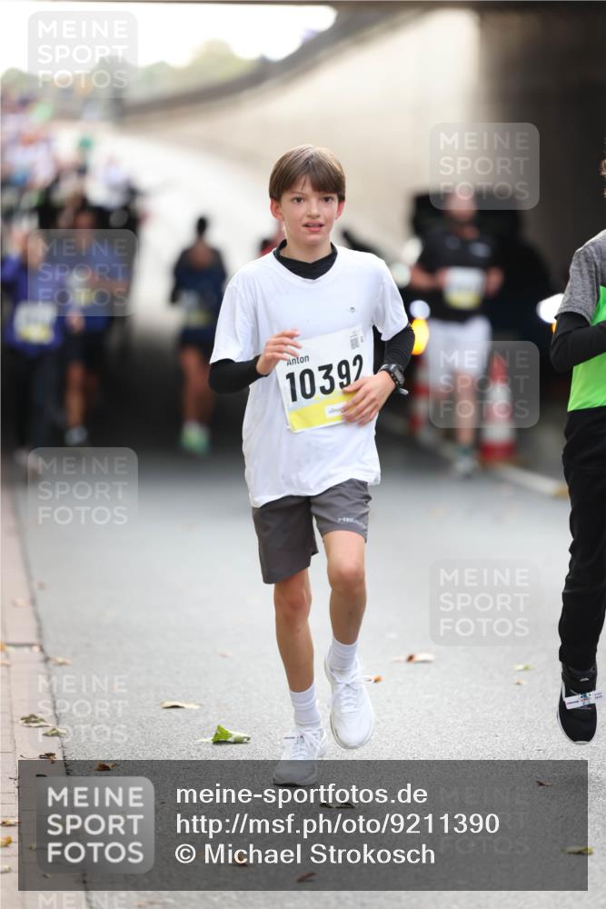 05.10.2025 - 20. swb-Marathon Bremen Michael Strokosch http://msf.ph/oto/9211390 05.10.2025 10:44:11 Laufen 10392 meine-sportfotos.de