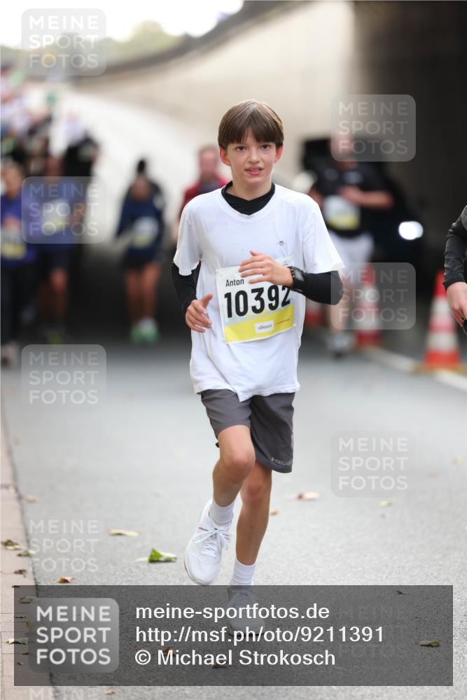 05.10.2025 - 20. swb-Marathon Bremen Michael Strokosch http://msf.ph/oto/9211391 05.10.2025 10:44:11 Laufen 10392 meine-sportfotos.de