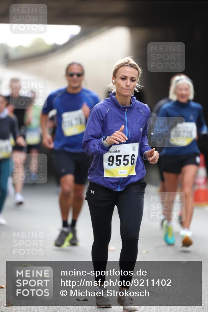 05.10.2025 - 20. swb-Marathon Bremen Michael Strokosch http://msf.ph/oto/9211402 05.10.2025 10:44:17 Laufen 9556 meine-sportfotos.de