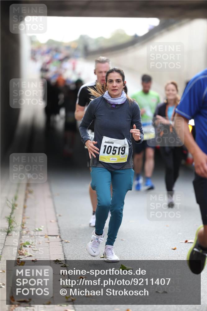 05.10.2025 - 20. swb-Marathon Bremen Michael Strokosch http://msf.ph/oto/9211407 05.10.2025 10:44:19 Laufen 10519, 02181 meine-sportfotos.de