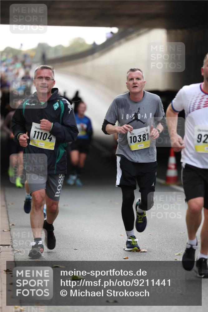 05.10.2025 - 20. swb-Marathon Bremen Michael Strokosch http://msf.ph/oto/9211441 05.10.2025 10:44:36 Laufen 11104, 10381, 92 meine-sportfotos.de