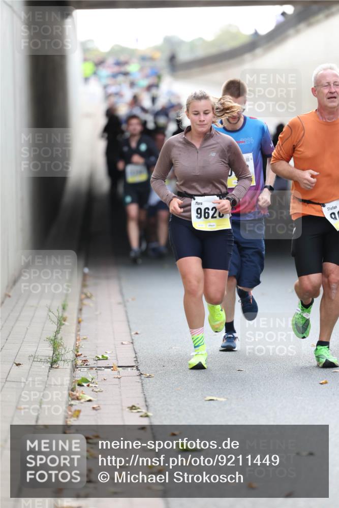 05.10.2025 - 20. swb-Marathon Bremen Michael Strokosch http://msf.ph/oto/9211449 05.10.2025 10:44:42 Laufen 2024, 202, 962 meine-sportfotos.de