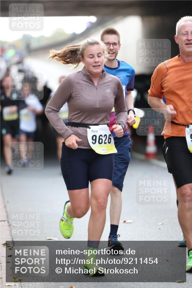 05.10.2025 - 20. swb-Marathon Bremen Michael Strokosch http://msf.ph/oto/9211454 05.10.2025 10:44:43 Laufen 2024, 9626 meine-sportfotos.de