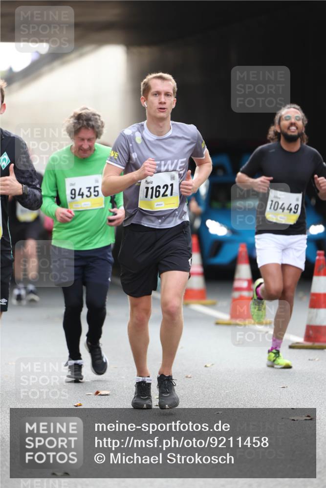 05.10.2025 - 20. swb-Marathon Bremen Michael Strokosch http://msf.ph/oto/9211458 05.10.2025 10:44:48 Laufen 9435, 11621, 10449 meine-sportfotos.de