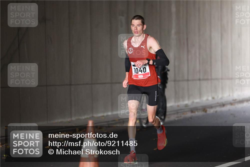 05.10.2025 - 20. swb-Marathon Bremen Michael Strokosch http://msf.ph/oto/9211485 05.10.2025 11:42:02 Laufen 1040 meine-sportfotos.de