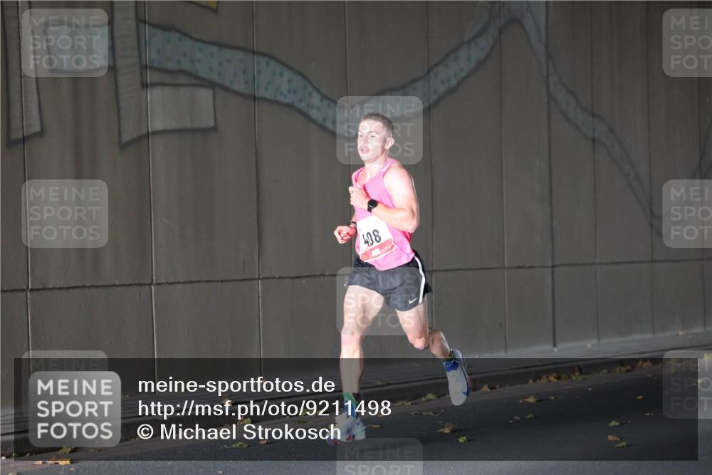 05.10.2025 - 20. swb-Marathon Bremen Michael Strokosch http://msf.ph/oto/9211498 05.10.2025 11:43:30 Laufen 408 meine-sportfotos.de