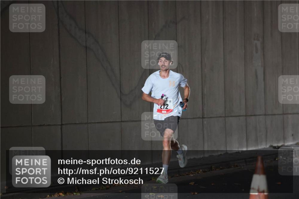 05.10.2025 - 20. swb-Marathon Bremen Michael Strokosch http://msf.ph/oto/9211527 05.10.2025 11:48:49 Laufen 12 meine-sportfotos.de