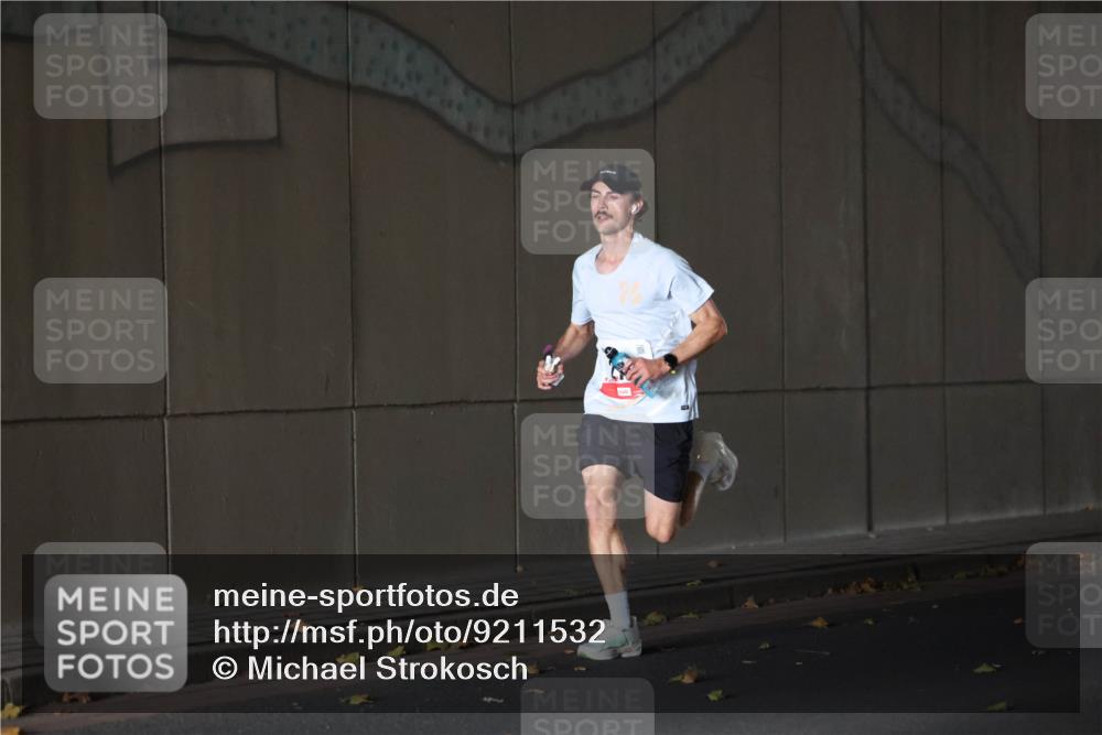 05.10.2025 - 20. swb-Marathon Bremen Michael Strokosch http://msf.ph/oto/9211532 05.10.2025 11:48:51 Laufen  meine-sportfotos.de