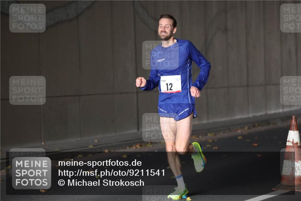 05.10.2025 - 20. swb-Marathon Bremen Michael Strokosch http://msf.ph/oto/9211541 05.10.2025 11:49:28 Laufen 12 meine-sportfotos.de