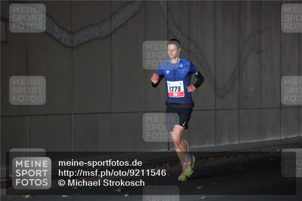 05.10.2025 - 20. swb-Marathon Bremen Michael Strokosch http://msf.ph/oto/9211546 05.10.2025 11:49:53 Laufen 1779 meine-sportfotos.de