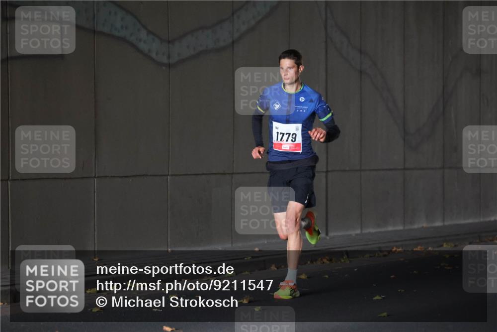 05.10.2025 - 20. swb-Marathon Bremen Michael Strokosch http://msf.ph/oto/9211547 05.10.2025 11:49:54 Laufen 1779 meine-sportfotos.de