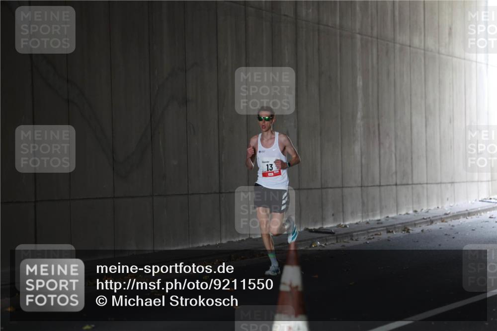 05.10.2025 - 20. swb-Marathon Bremen Michael Strokosch http://msf.ph/oto/9211550 05.10.2025 11:50:01 Laufen 13 meine-sportfotos.de