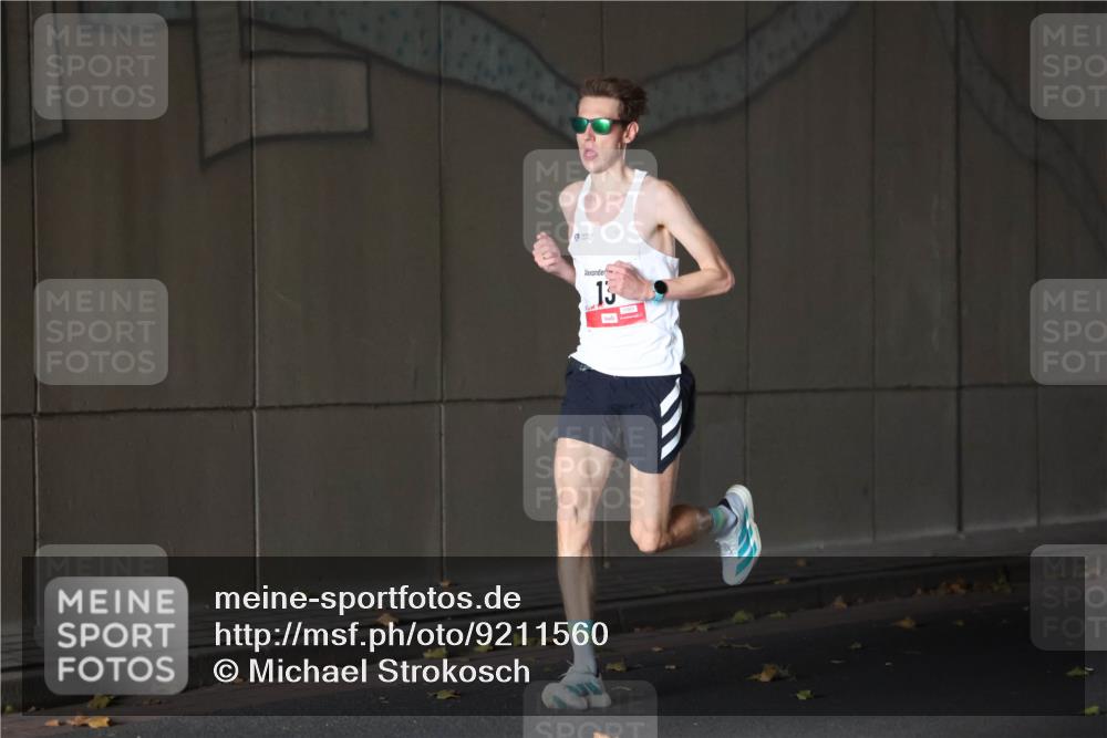 05.10.2025 - 20. swb-Marathon Bremen Michael Strokosch http://msf.ph/oto/9211560 05.10.2025 11:50:04 Laufen 15 meine-sportfotos.de