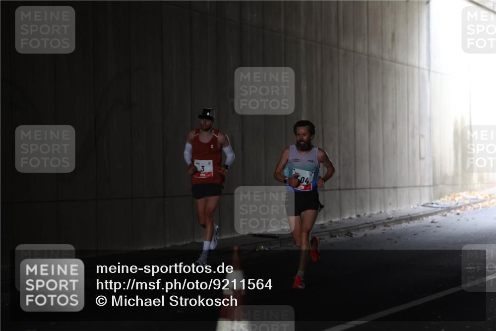05.10.2025 - 20. swb-Marathon Bremen Michael Strokosch http://msf.ph/oto/9211564 05.10.2025 11:50:26 Laufen 04 meine-sportfotos.de