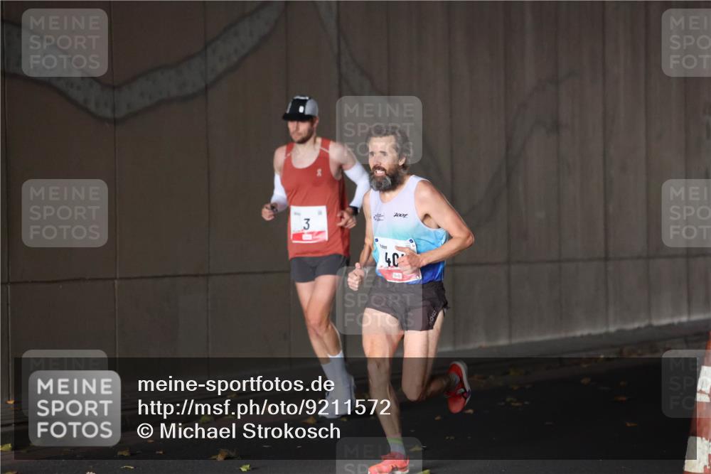05.10.2025 - 20. swb-Marathon Bremen Michael Strokosch http://msf.ph/oto/9211572 05.10.2025 11:50:28 Laufen 3, 7001 meine-sportfotos.de