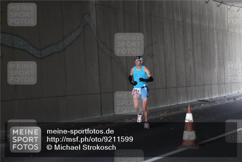 05.10.2025 - 20. swb-Marathon Bremen Michael Strokosch http://msf.ph/oto/9211599 05.10.2025 11:53:44 Laufen 2049 meine-sportfotos.de