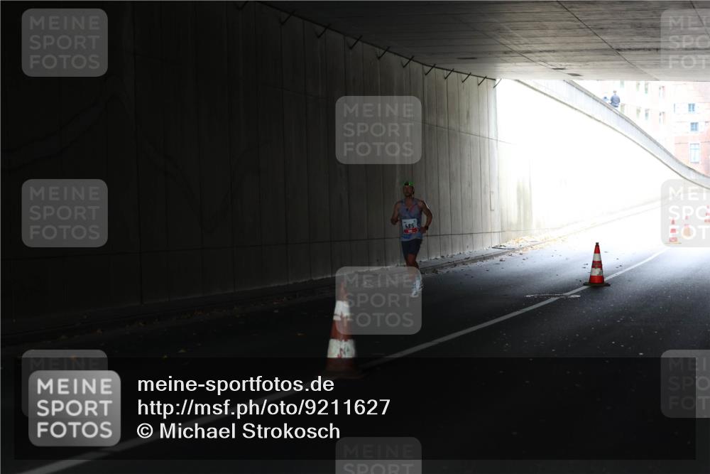 05.10.2025 - 20. swb-Marathon Bremen Michael Strokosch http://msf.ph/oto/9211627 05.10.2025 11:56:10 Laufen 485 meine-sportfotos.de