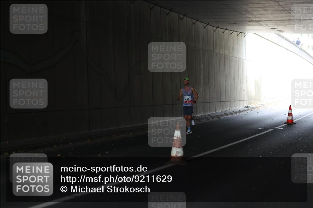 05.10.2025 - 20. swb-Marathon Bremen Michael Strokosch http://msf.ph/oto/9211629 05.10.2025 11:56:10 Laufen 485 meine-sportfotos.de