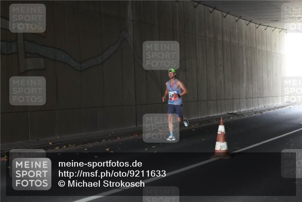 05.10.2025 - 20. swb-Marathon Bremen Michael Strokosch http://msf.ph/oto/9211633 05.10.2025 11:56:11 Laufen 48 meine-sportfotos.de