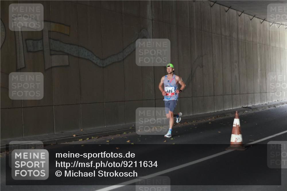 05.10.2025 - 20. swb-Marathon Bremen Michael Strokosch http://msf.ph/oto/9211634 05.10.2025 11:56:12 Laufen 485 meine-sportfotos.de